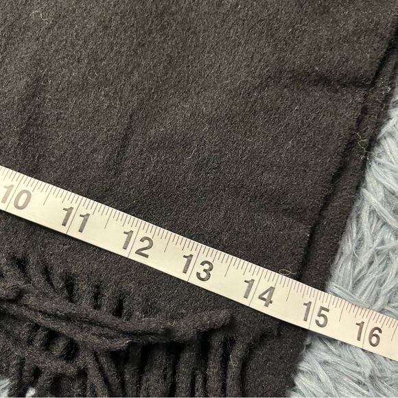 Vintage Burberry Black Wool Scarf - Picture 2 of 3